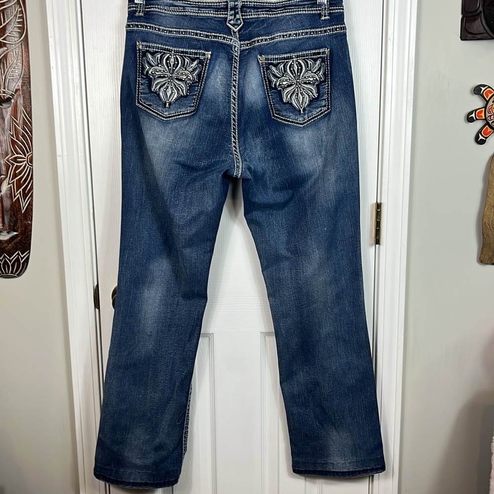 Reba denim jeans size 14. Studs around pockets. Embroidered pockets. 95 cotton - Picture 4 of 7